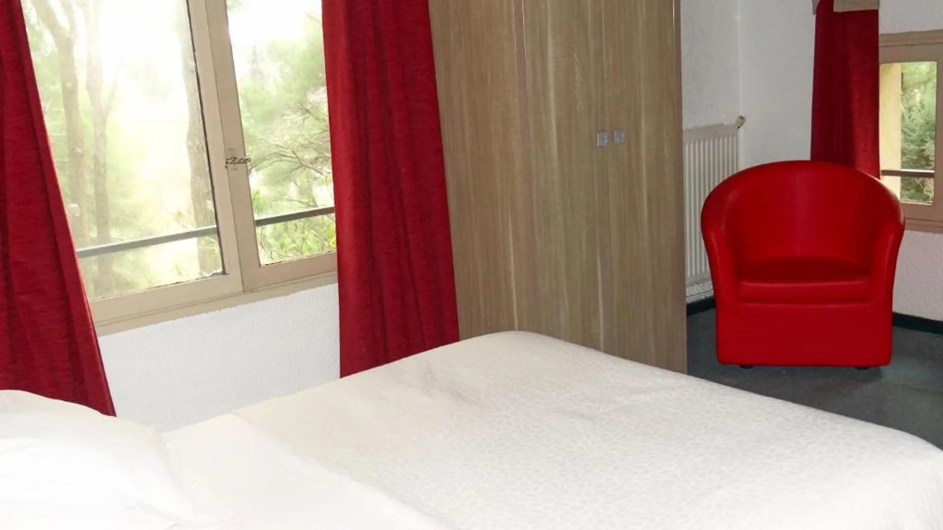Hotel Le Mas Des Ecureuils Aix-en-Provence